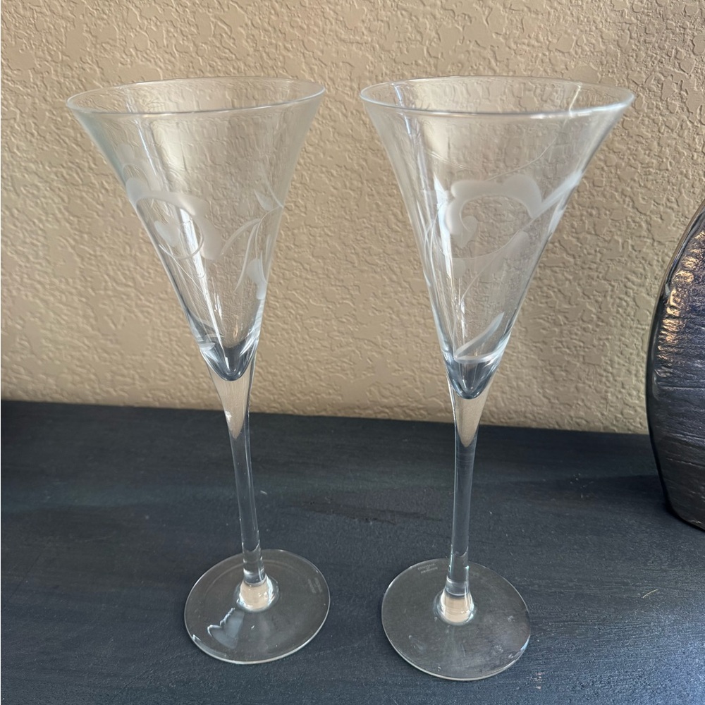 Waterford Crystal Etched Champagne Flutes - Clear - Picture 2 of 4